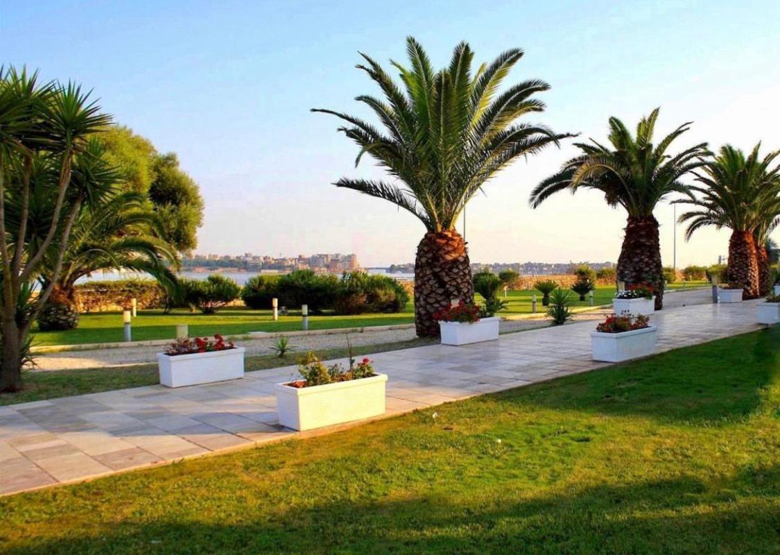 Hotel Saraceno Al Faro Taranto Ngoại thất bức ảnh