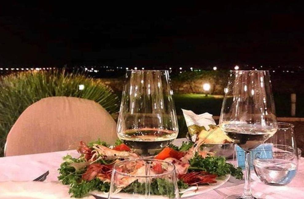 Hotel Saraceno Al Faro Taranto Ngoại thất bức ảnh