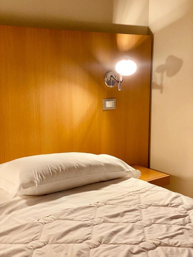 Hotel Saraceno Al Faro Taranto Ngoại thất bức ảnh