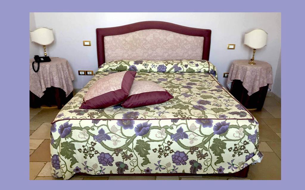 Hotel Saraceno Al Faro Taranto Ngoại thất bức ảnh